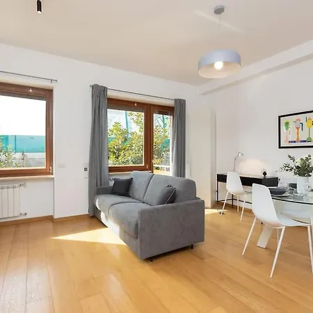 Dona's House アパート *